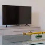 Happy Apartment