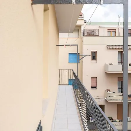 Happy Apartment *