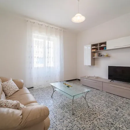 Happy شقة ألغيرو